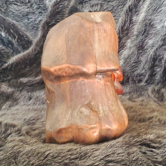 VINTAGE 1980'S FOLK ART HAND CARVED AND CRAFTED WOODEN FACE TRINKET BOX - Picture 2 of 9